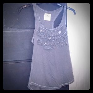 Hollister tank